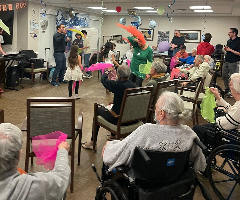 Bringing Simcha to the elderly at the Atria - Monthly Volunteering